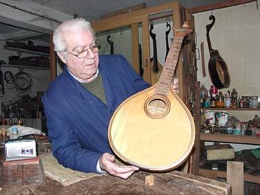 Faleceu Gilberto Grcio, um dos mais destacados guitarreiros portugueses (1936-2021)